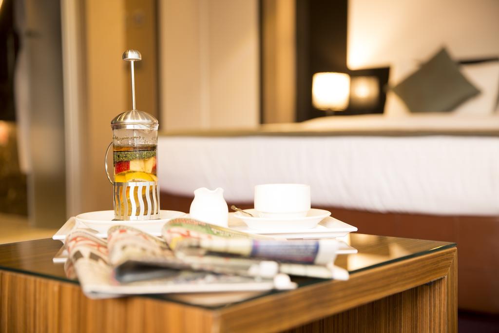 Atasehir Palace Hotel & Conference 이스탄불 외부 사진