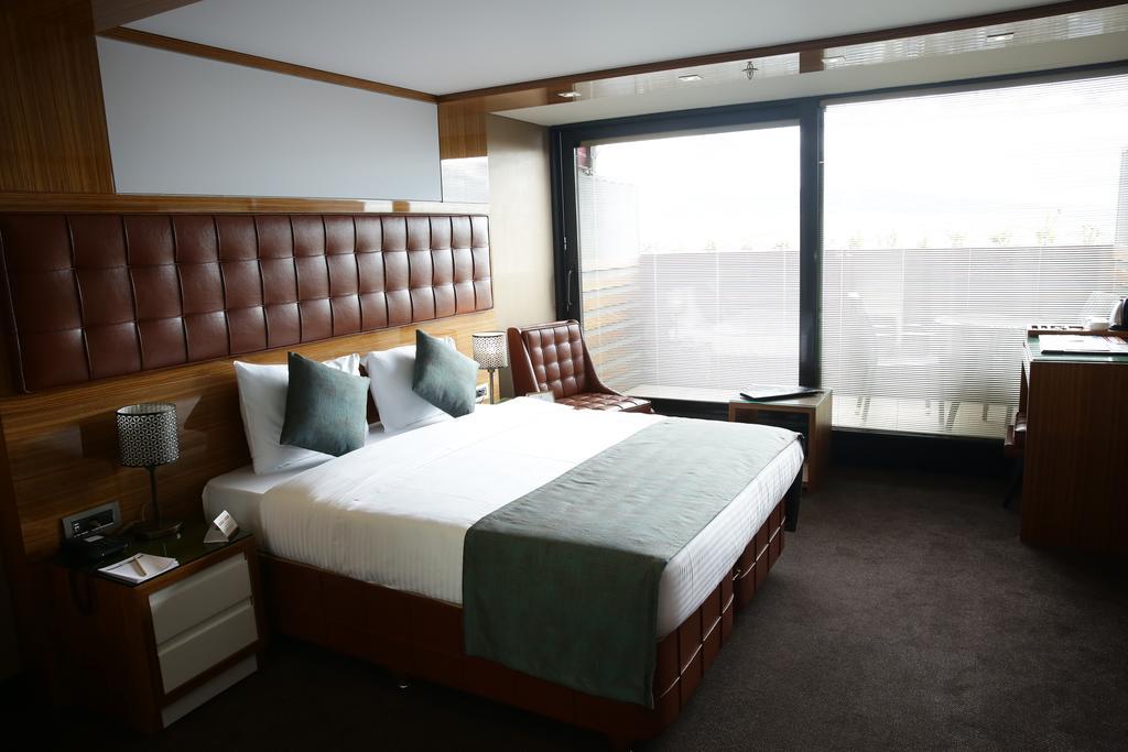 Atasehir Palace Hotel & Conference 이스탄불 외부 사진