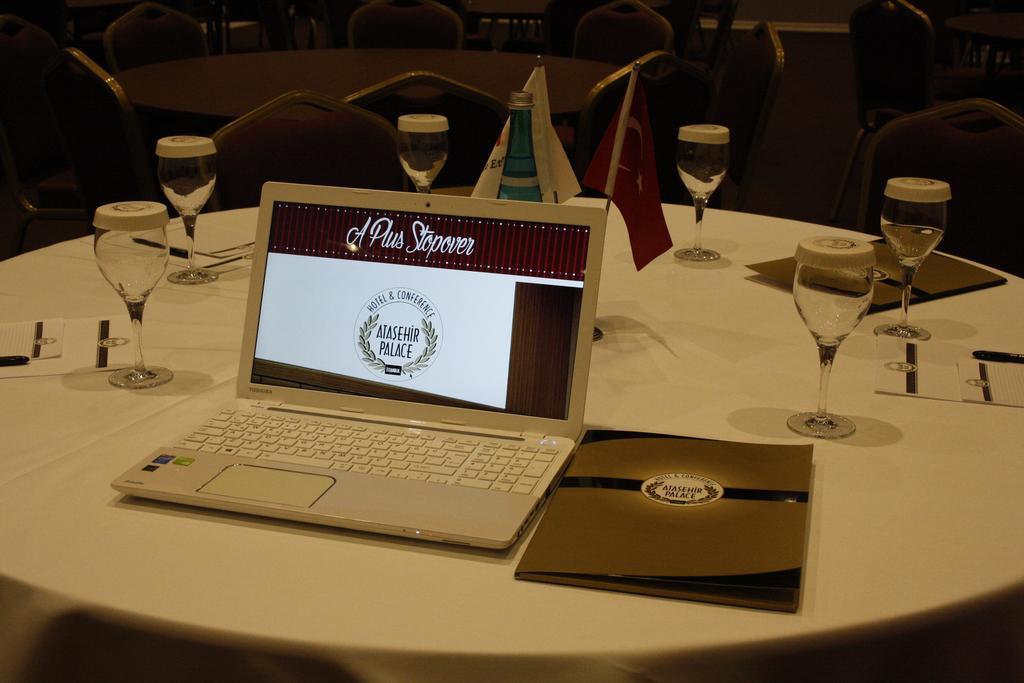 Atasehir Palace Hotel & Conference 이스탄불 외부 사진