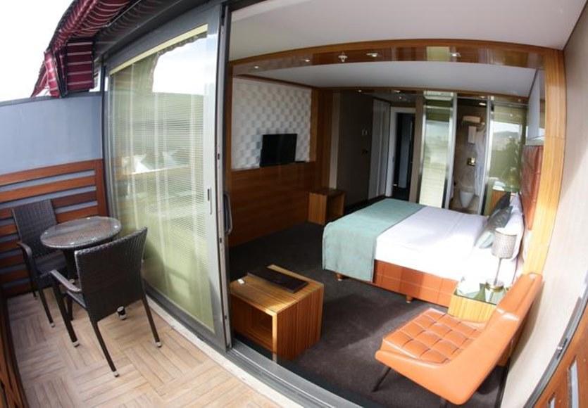 Atasehir Palace Hotel & Conference 이스탄불 외부 사진