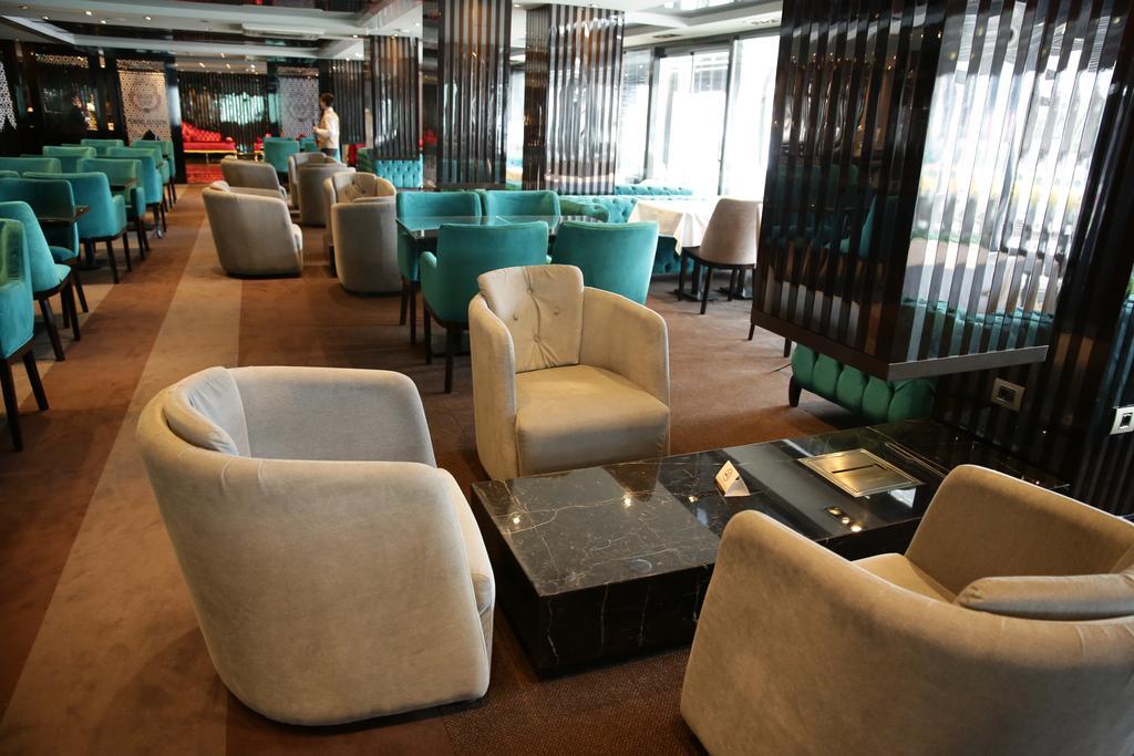 Atasehir Palace Hotel & Conference 이스탄불 외부 사진