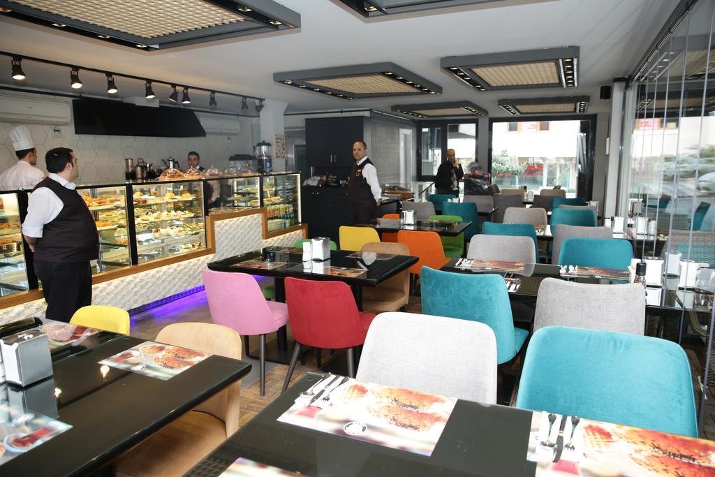 Atasehir Palace Hotel & Conference 이스탄불 외부 사진