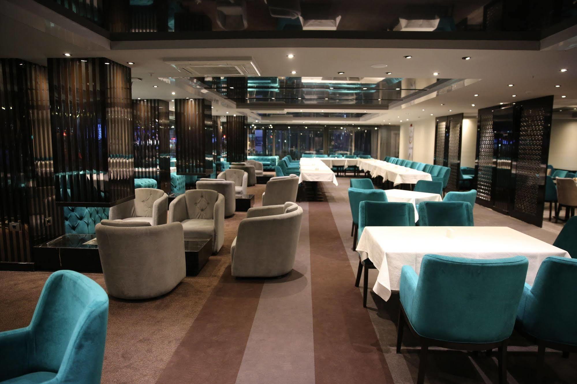 Atasehir Palace Hotel & Conference 이스탄불 외부 사진